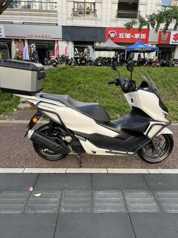 新大洲本田 NS150GX