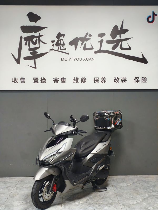 新大洲本田 NS125RX