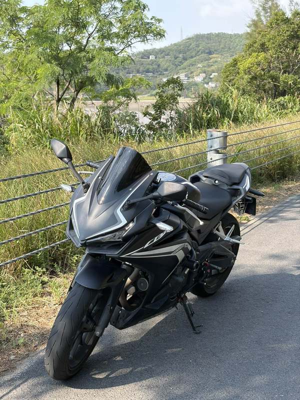 本田WING CBR400R