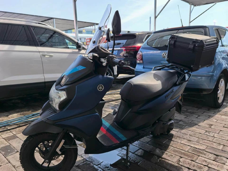 雅马哈 New Grand Filano 125 Hybrid