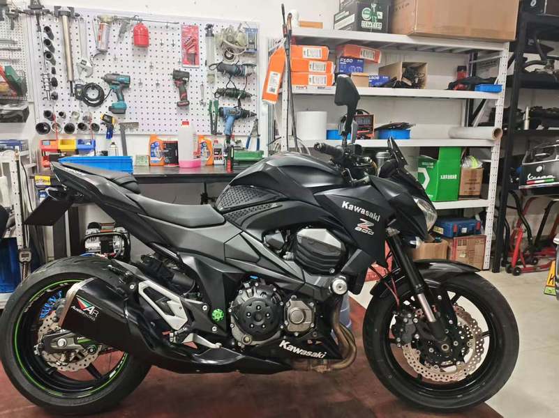 川崎 Z800 