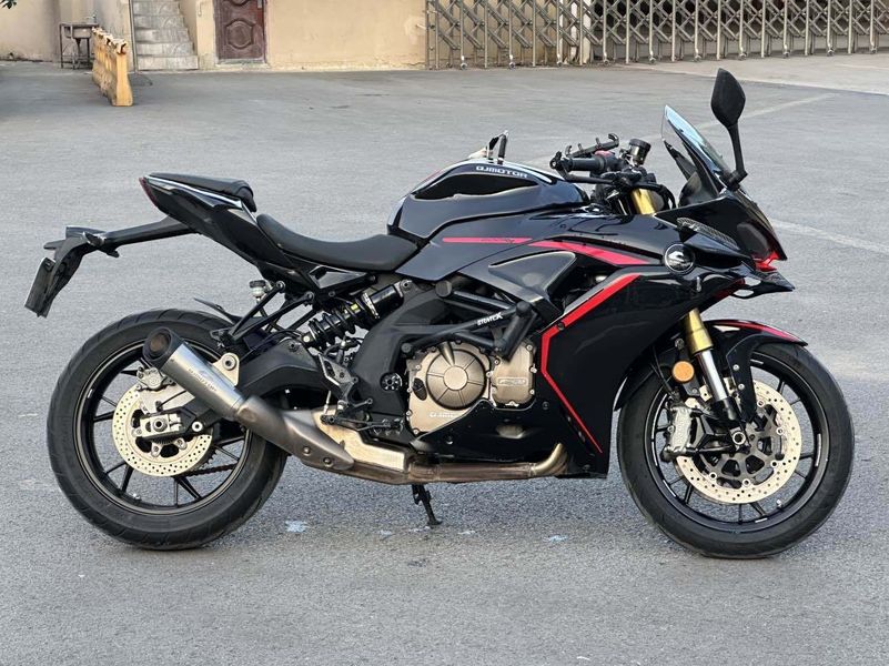 QJMOTOR 赛600