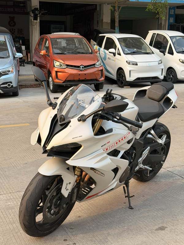 QJMOTOR 赛600