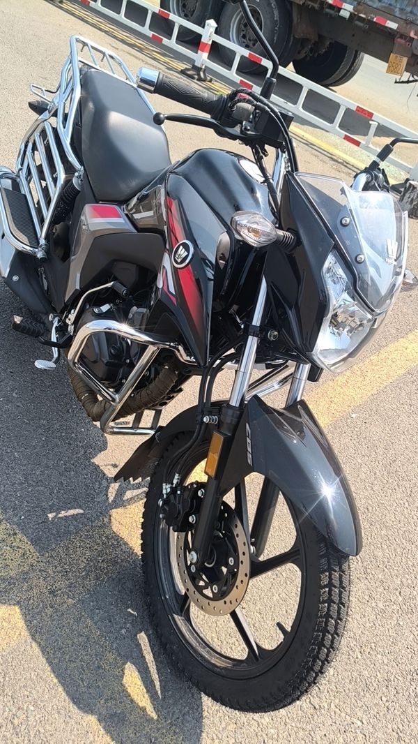豪爵 DKS150