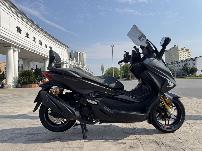 本田WING NSS350