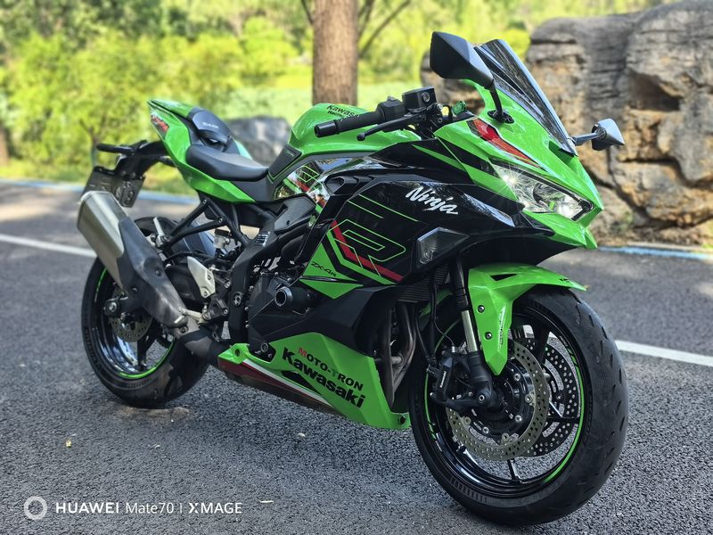 川崎 ZX-4R