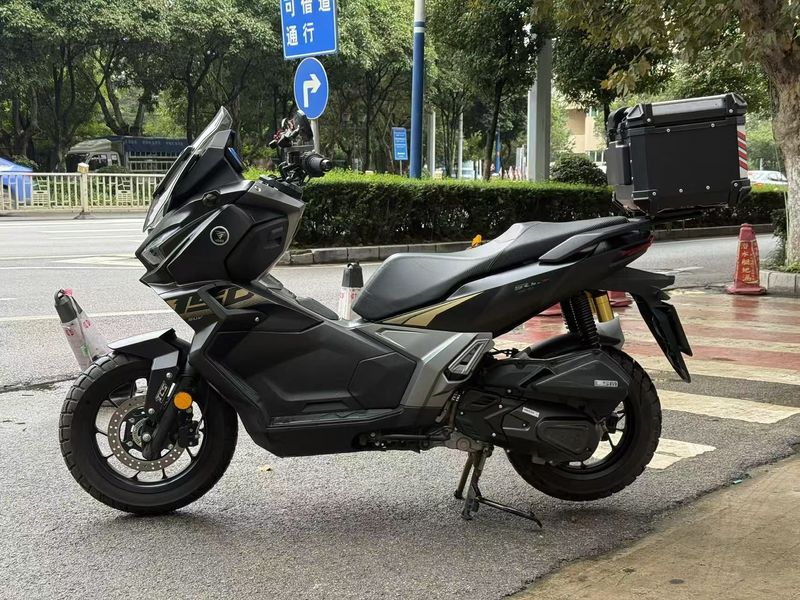 无极 SR150S