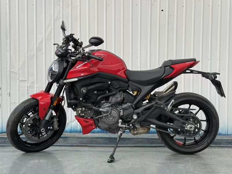 杜卡迪 Monster 950