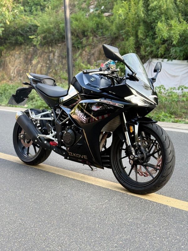凯越 250RR 刺鸟