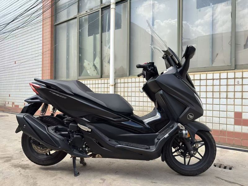 本田WING NSS350