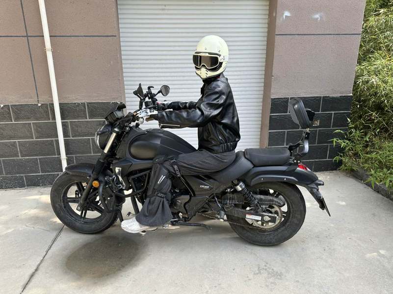 豪爵 TR300