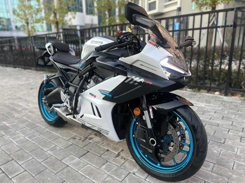 春风 675SR