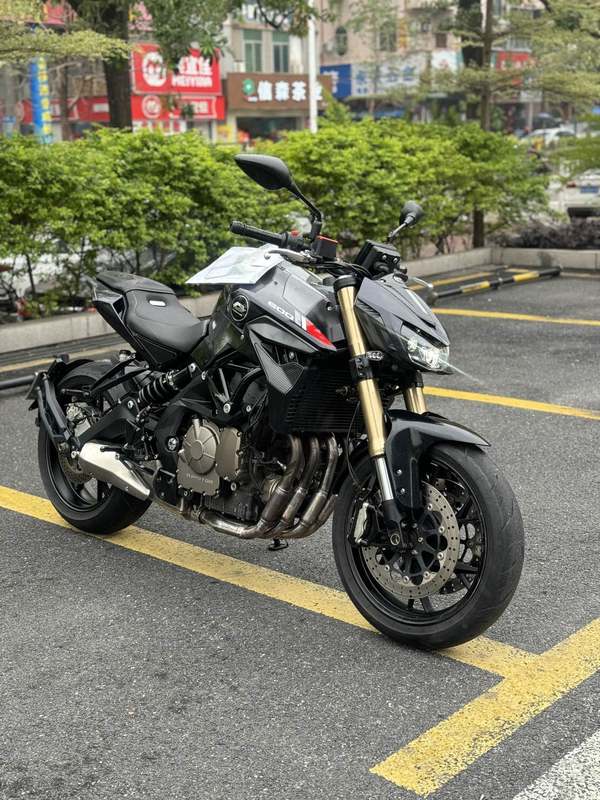 QJMOTOR 追600
