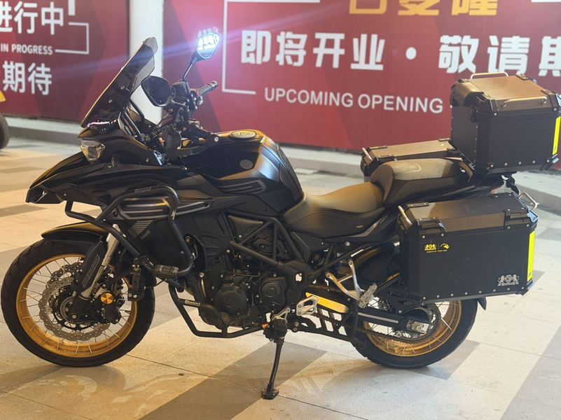 贝纳利 TRK552