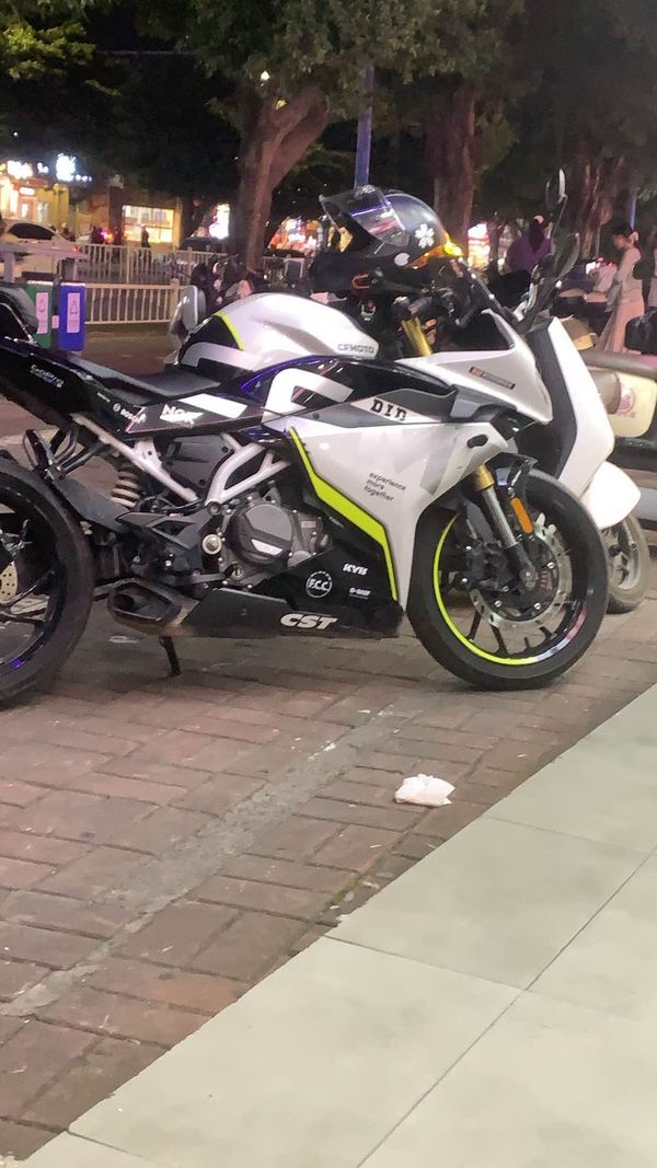 春风 250SR