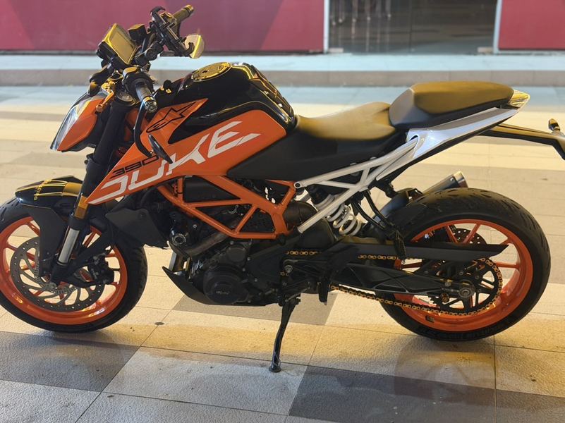 KTMR2R 390 Duke