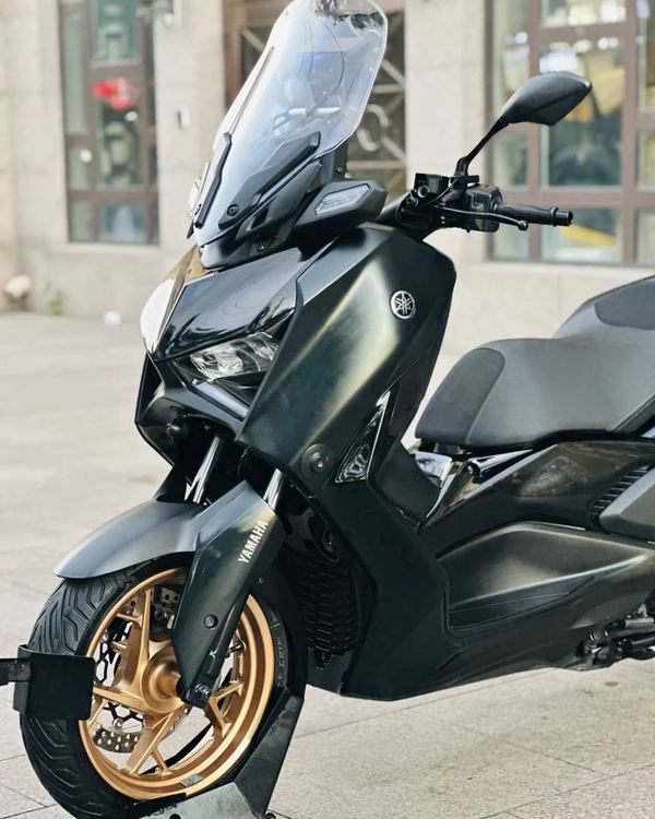 雅马哈 XMAX