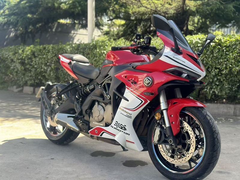 QJMOTOR 赛600
