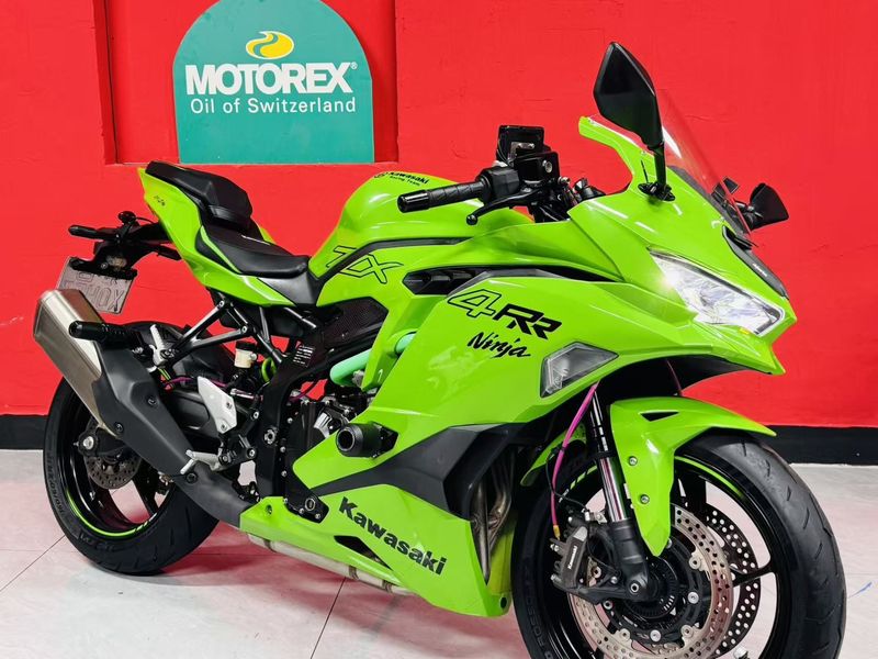 川崎 ZX-4R