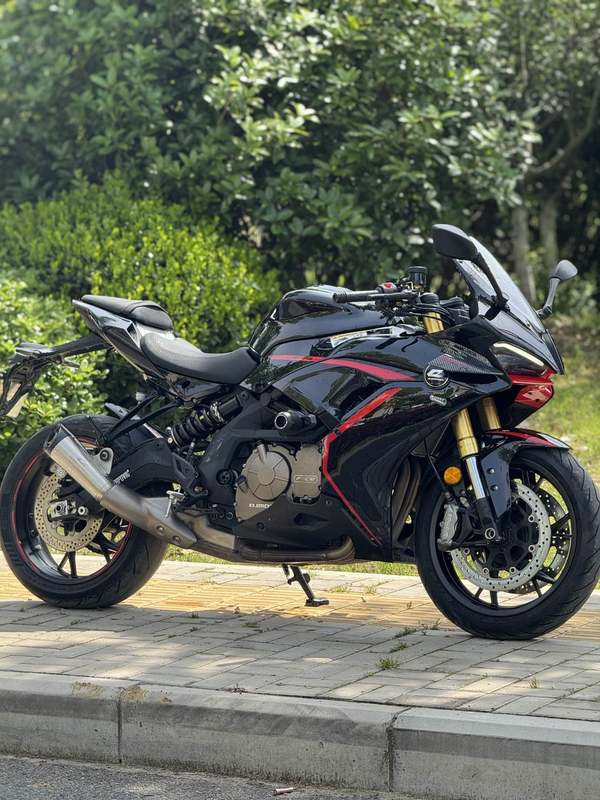 QJMOTOR 赛600