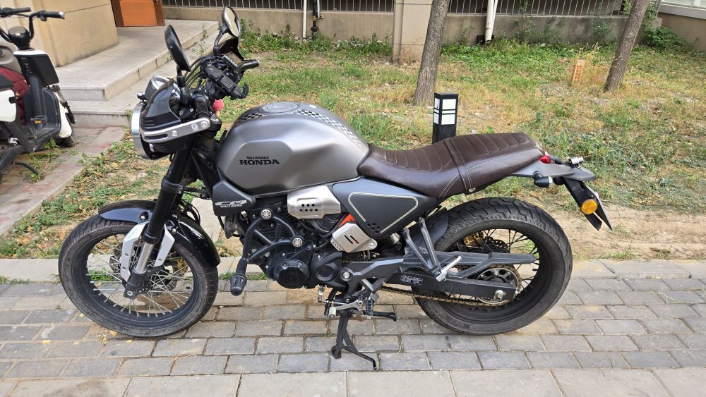 五羊本田 鸷道 CB190SS