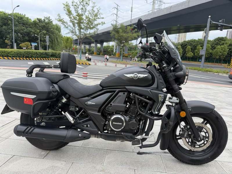 豪爵 TR300