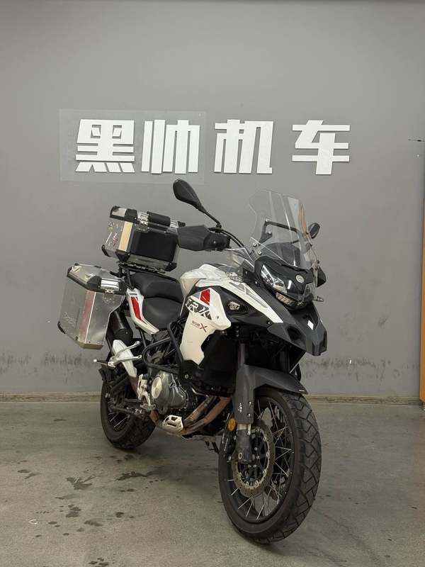 贝纳利 金鹏 TRK502