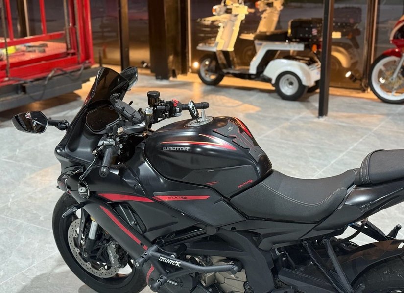QJMOTOR 赛600