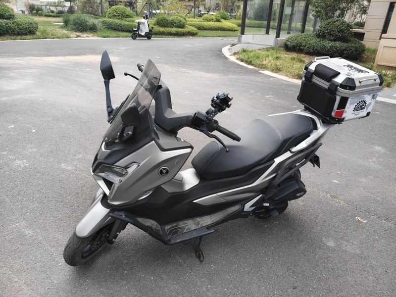 无极 SR150GT