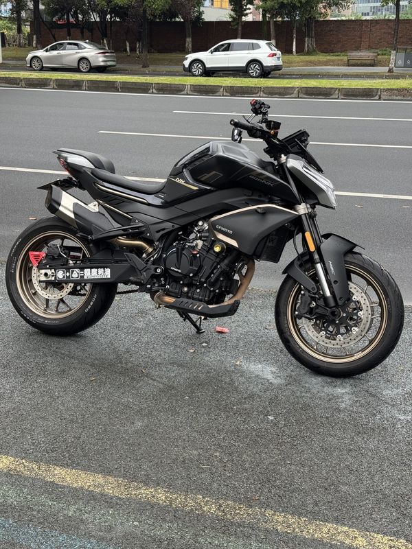 春风 800NK