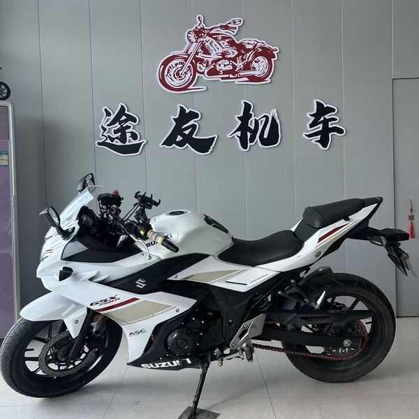 豪爵铃木 GSX250R