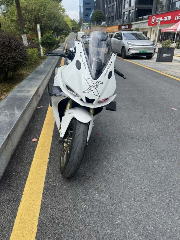 无极 RR660