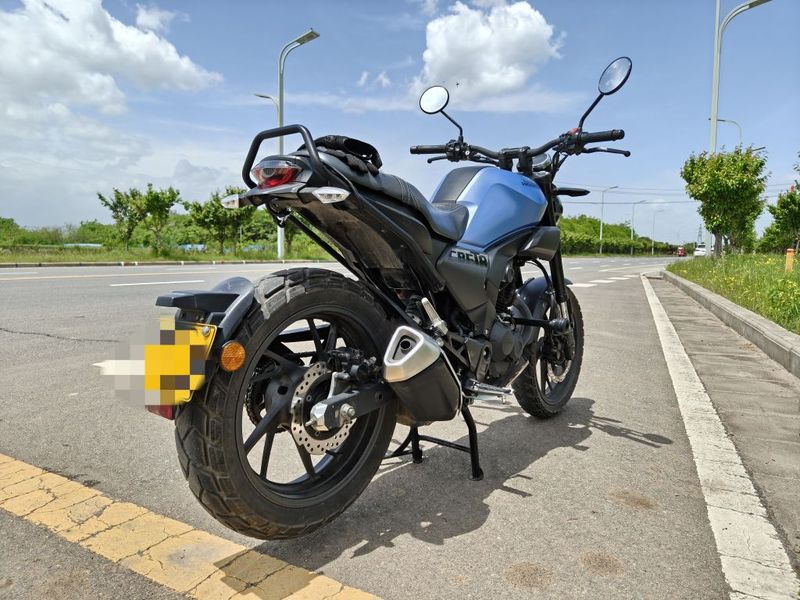 新大洲本田 CBF190TR