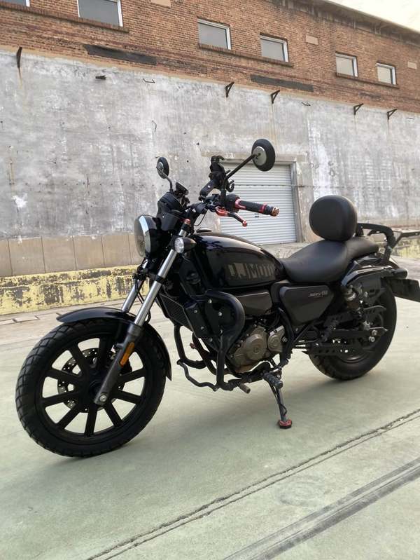 QJMOTOR 闪150
