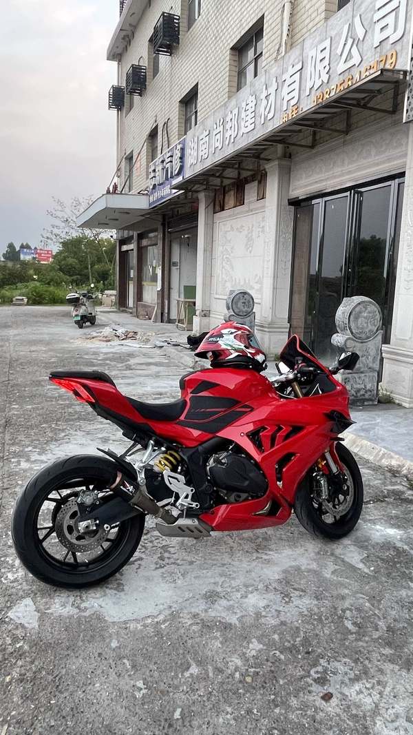 QJMOTOR 赛600