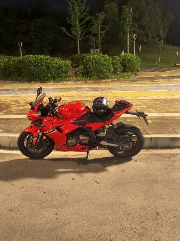 QJMOTOR 赛600