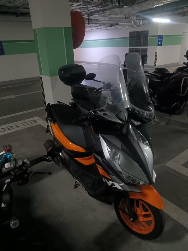 五羊本田 NX125