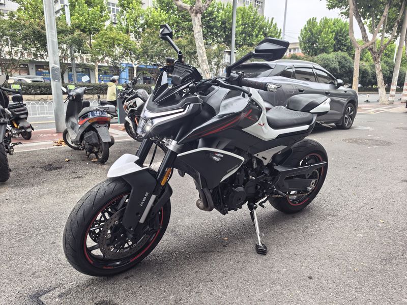 春风 800NK