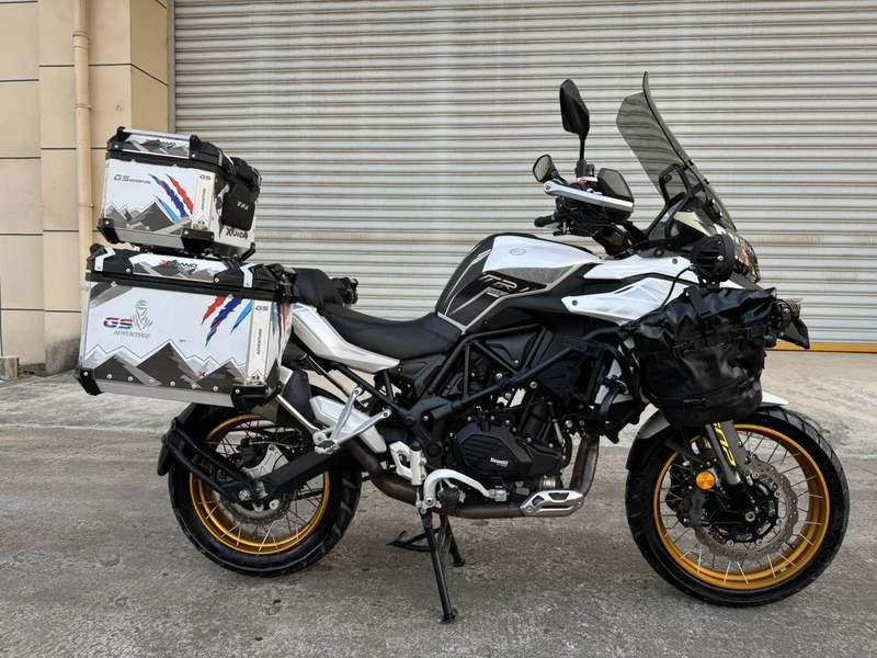 贝纳利 金鹏 TRK502