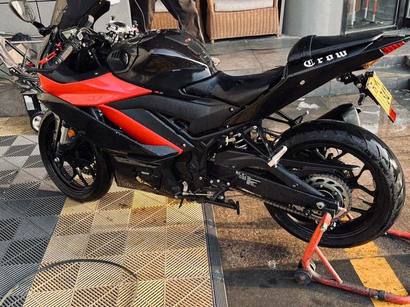 雅马哈 YZF-R3