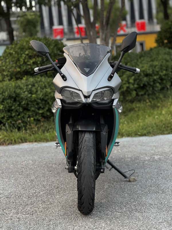 无极 300RR