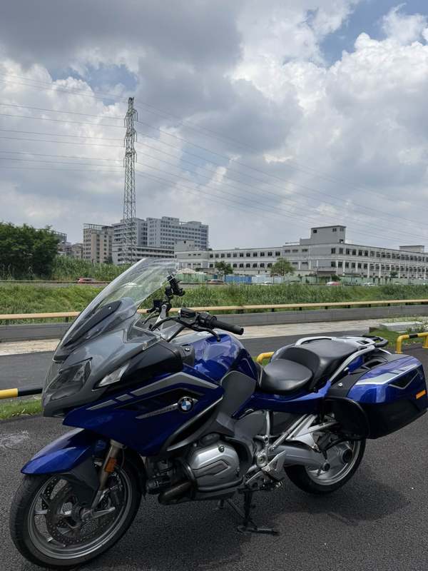 宝马 R 1200 RT 