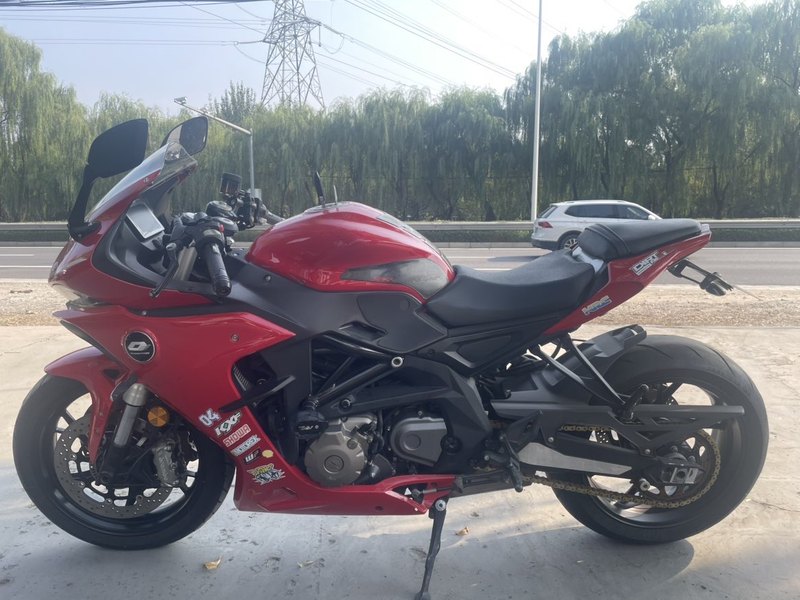 QJMOTOR 赛600