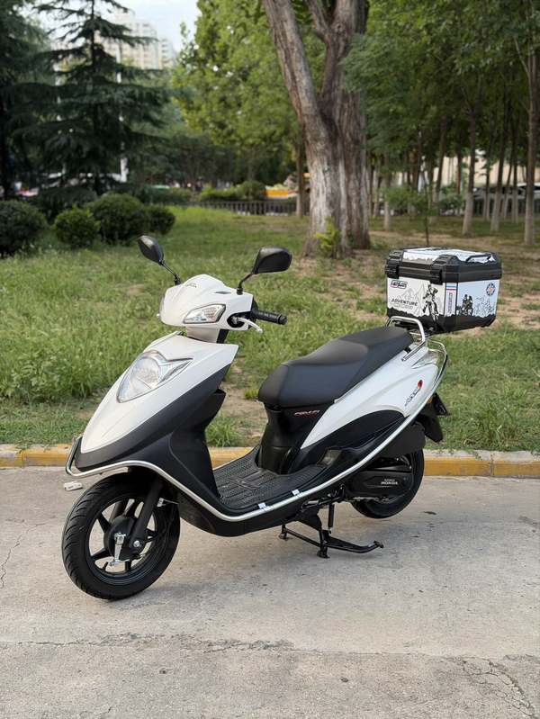 新大洲本田 NS125D
