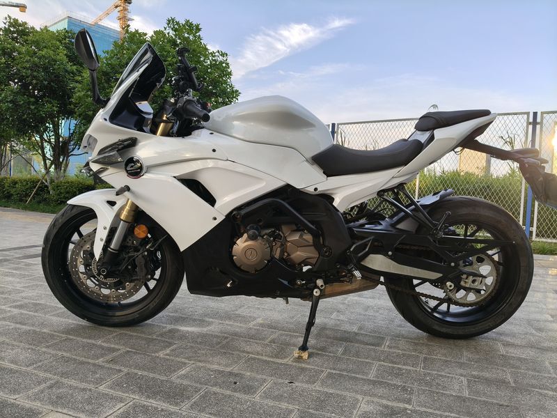 QJMOTOR 赛600