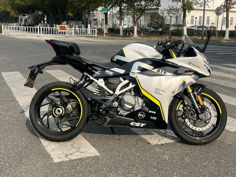 春风 250SR