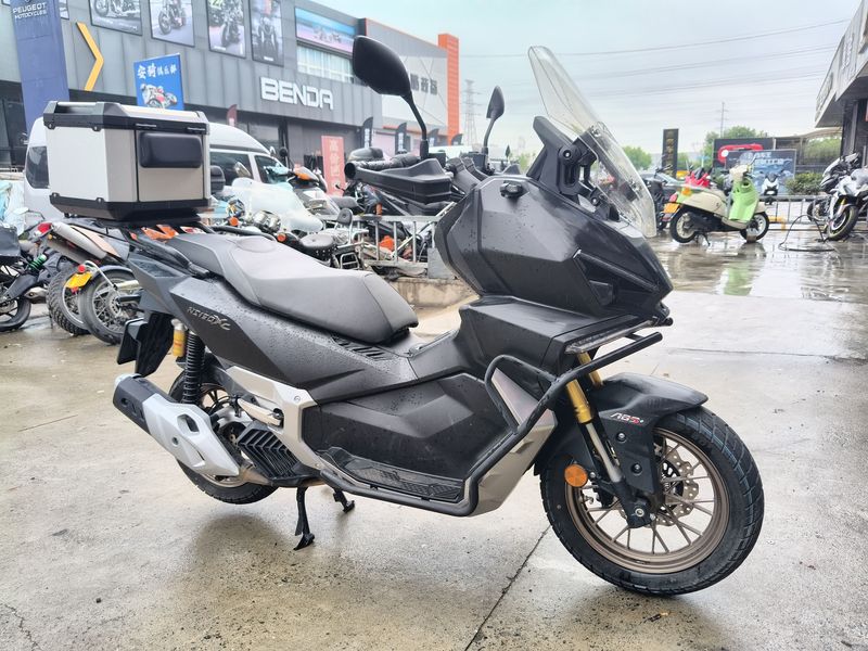 新大洲本田 NS150XC