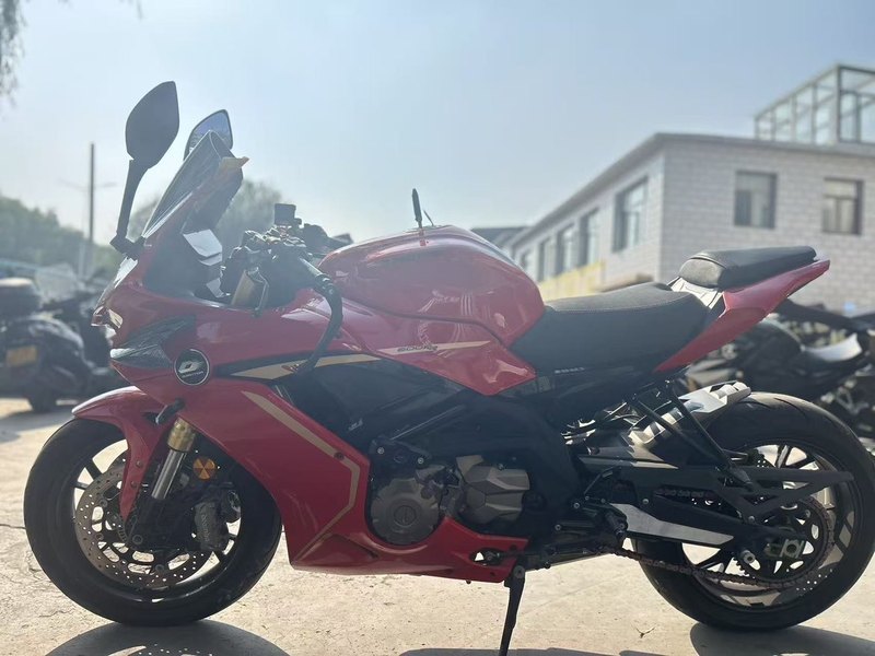 QJMOTOR 赛600