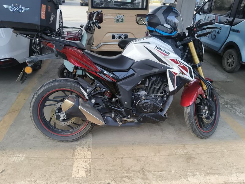 豪爵 DR150