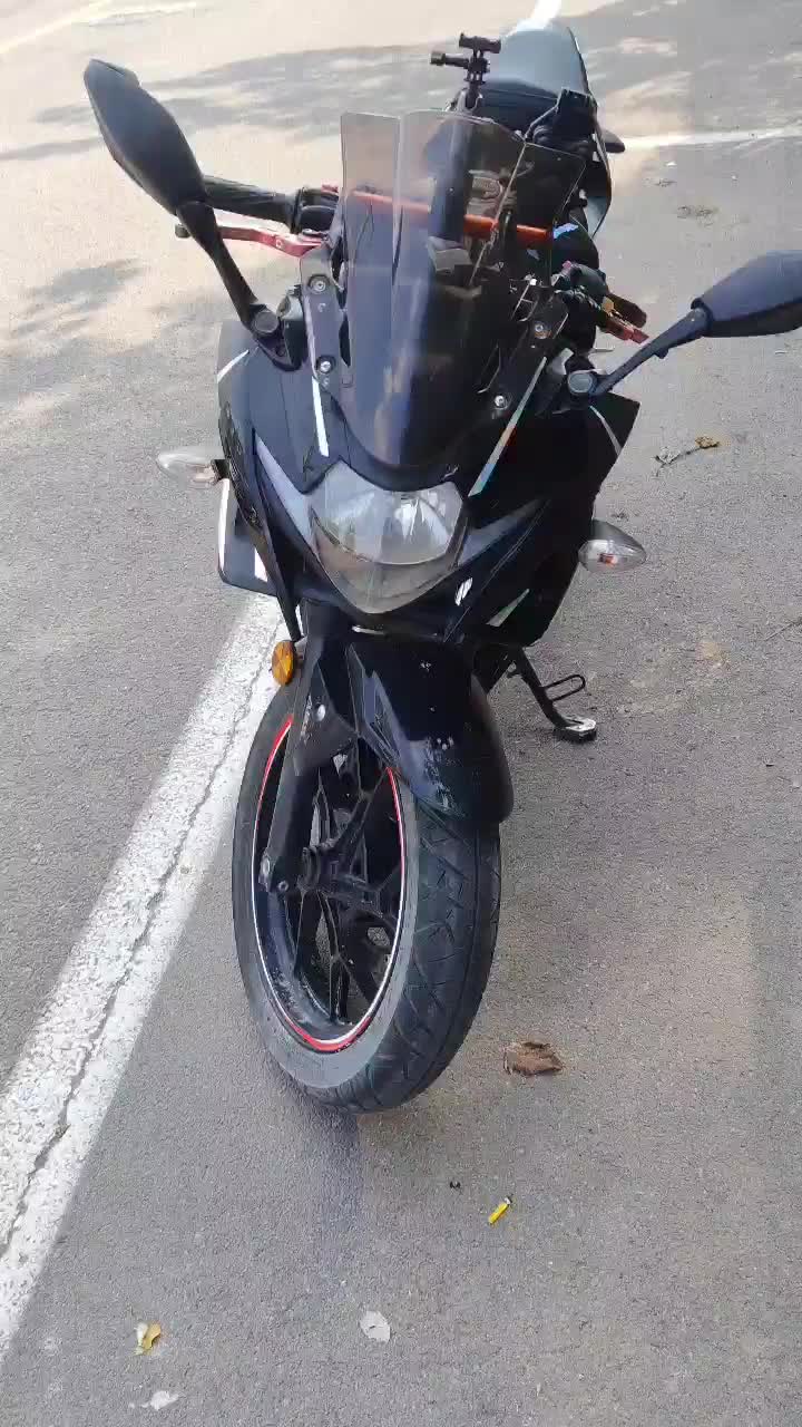 豪爵铃木 GSX250R